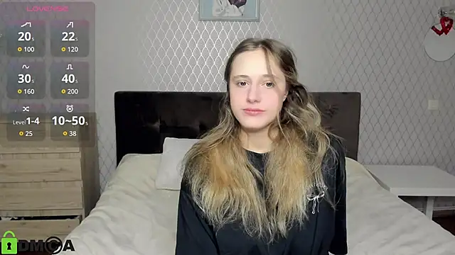 blondy_rina's cam snapshot