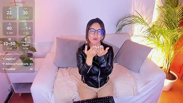 MeridaFox_'s cam snapshot