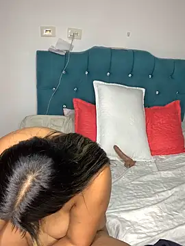 Cami_Leon2's cam snapshot