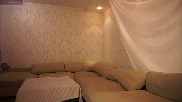 MarlinVarian live sex cam