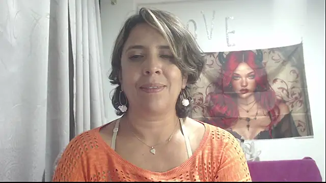 Victoria_meester's cam snapshot