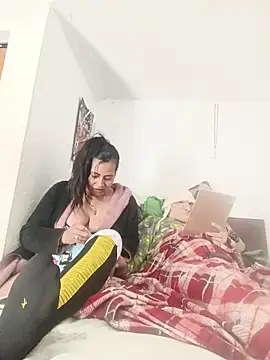 PAULA20-'s cam snapshot