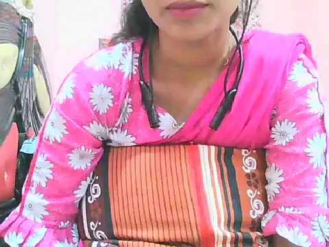 Silver_Queen07's cam snapshot