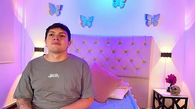 Ethan_Abby_'s cam snapshot