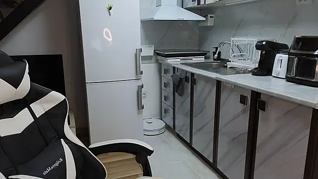 RyanStorm_'s cam snapshot