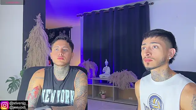 tattoguys_cums's cam snapshot