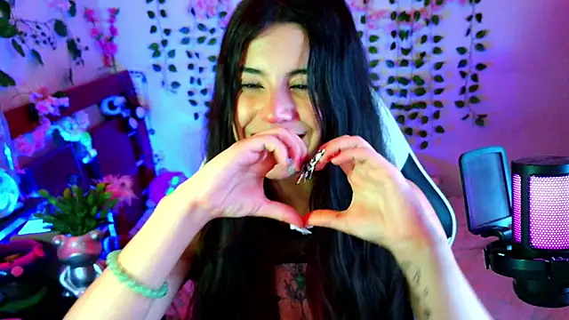 Kittyuwu_'s cam snapshot