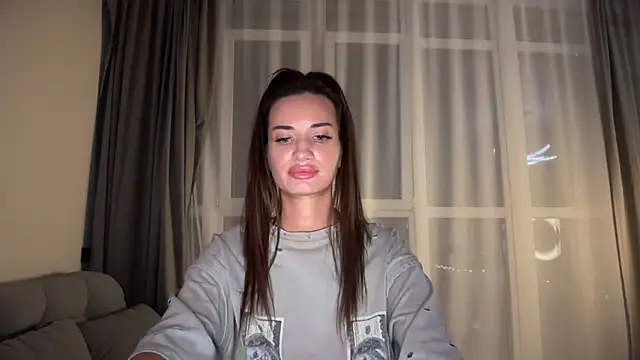 EmilyHeaks's cam snapshot