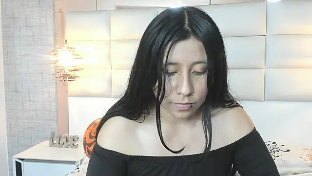 Nohemi_louse's cam snapshot