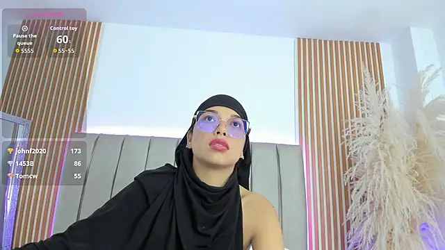 naishaa_'s cam snapshot