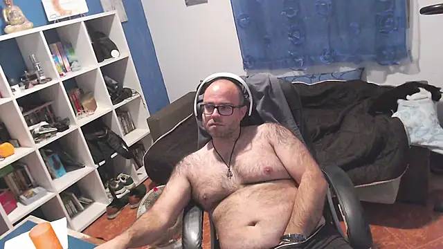 ravingr4d4's Stripchat show and profile