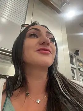 Ninabigtitied live sex cam