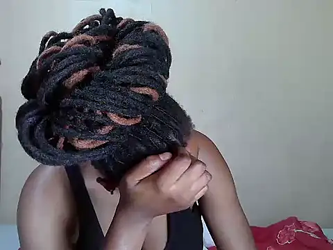 Creamy-Aisha's web cam