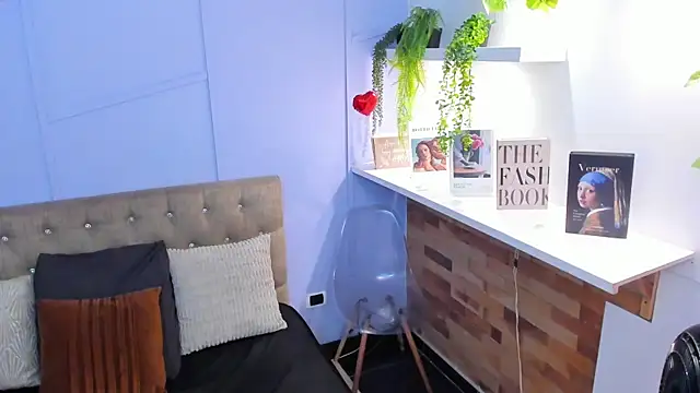 nathalie_rossel's cam snapshot