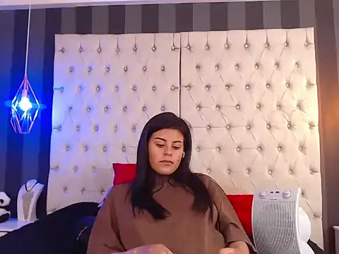 Camile_Petite's cam snapshot