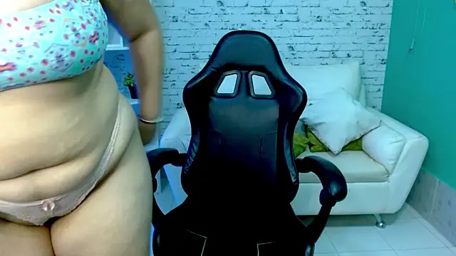 loaizalust's cam snapshot