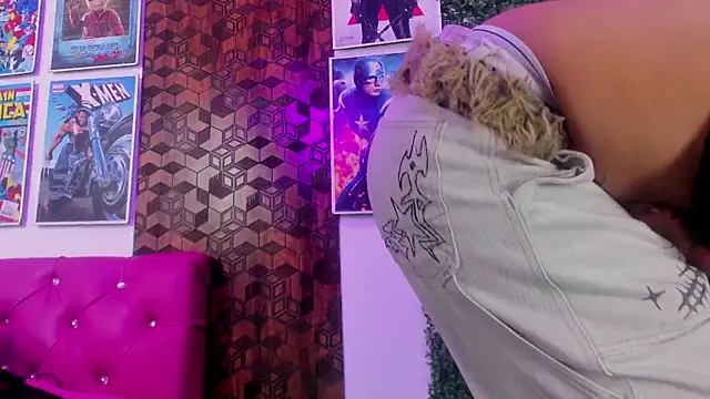 Ivy__storm's cam snapshot