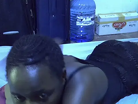 Adaline-Paris's cam snapshot