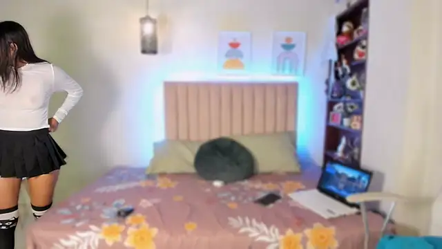 danika_moriii's cam snapshot