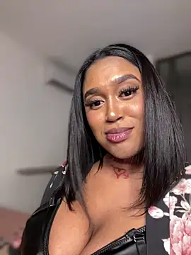 Emii_Love's cam snapshot