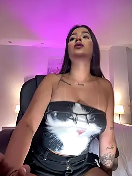 amelie_jhons's cam snapshot