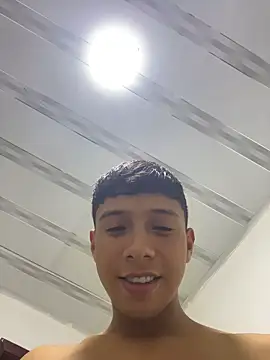 Thiagoo_Frost live sex cam