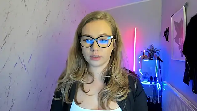 holly_xglam's cam snapshot