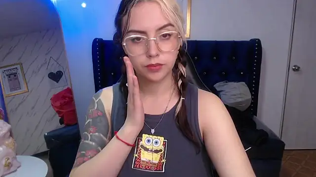 Hela_v's cam snapshot