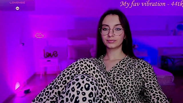 Real_cutie1's cam snapshot