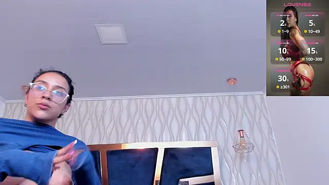 zoe_martins_'s cam snapshot