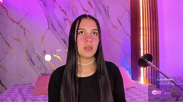 Emmiicute's cam snapshot