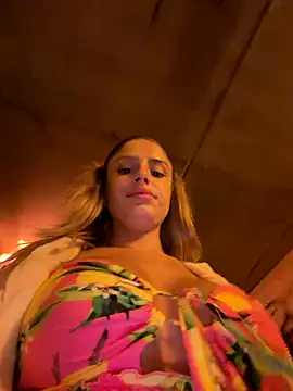 SophieVJ's cam snapshot