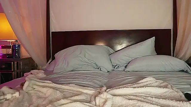 Katyerave live sex cam