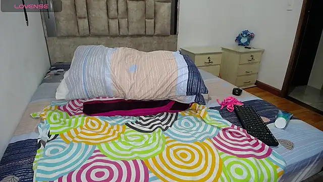 tiffany__pink's cam snapshot