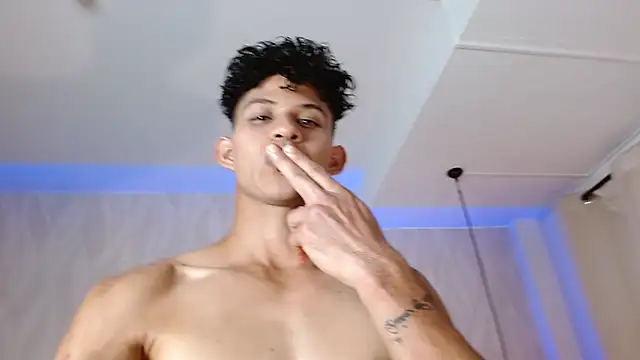 KamiSuarez live sex cam