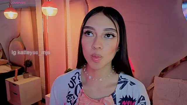 katteyes_mjs's cam snapshot