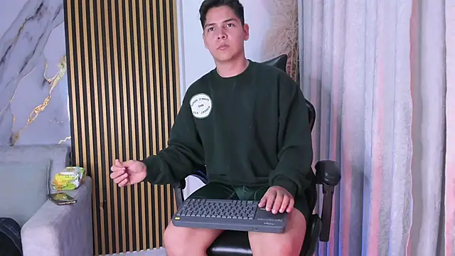 Asta_Black's cam snapshot