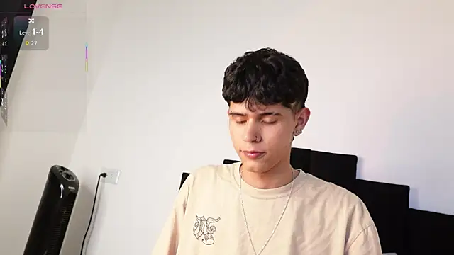 alexmark_'s cam snapshot