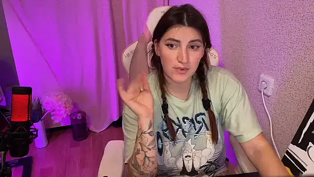 Katrin__kiss's cam snapshot