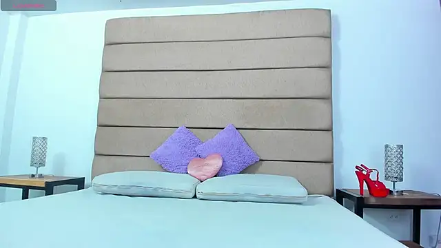 susan_elliot's cam snapshot