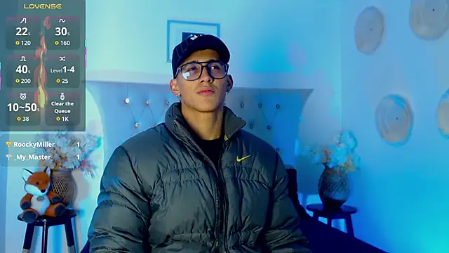 SalvadorFit live sex cam