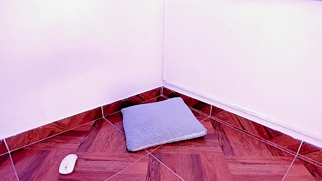 Alicee_Evans_'s cam snapshot