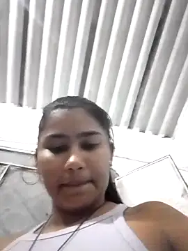 lindalatina11's cam snapshot