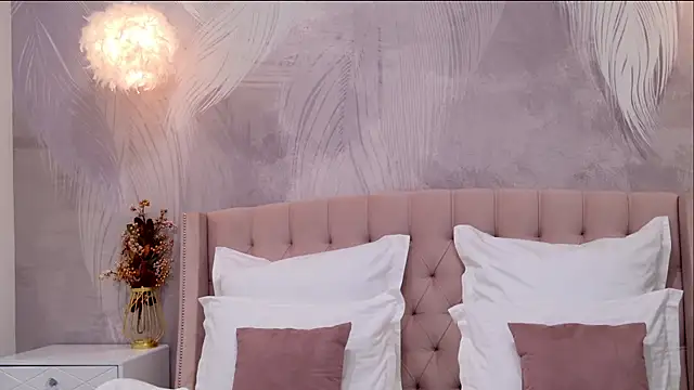 milaleoneli's cam snapshot