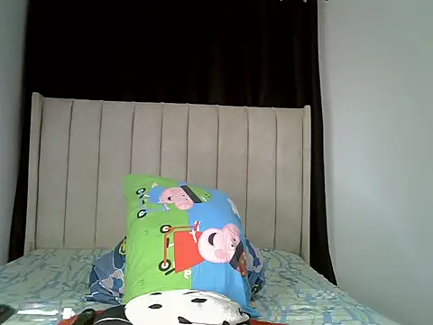 pretty_hearty's cam snapshot