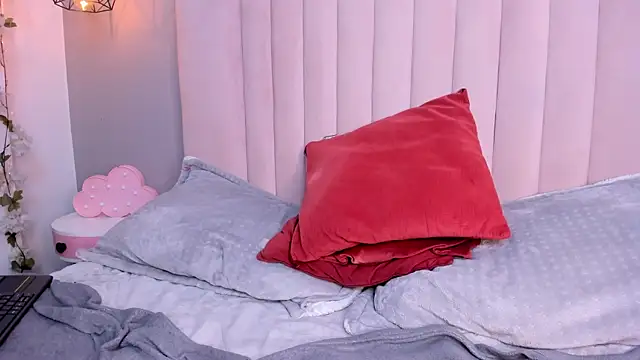 Baby__kitty_'s cam snapshot