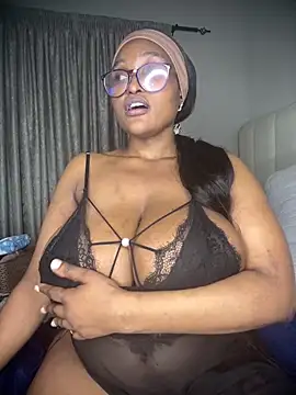 Bustygoddess32's cam snapshot