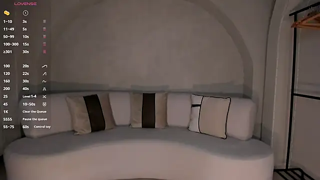 LizzHamilton__'s cam snapshot