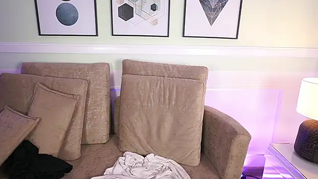 EmilyTurneer's cam snapshot