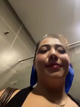 Hannahpradaa_'s cam snapshot